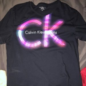 calvin klein v neck tshirt